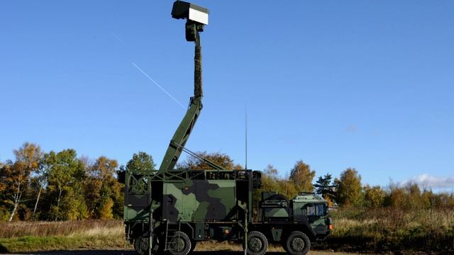SAAB Giraffe AMB 3D Radar (Sweden) смотреть онлайн