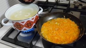 Сырный суп с курицей: даже дети попросят добавки!