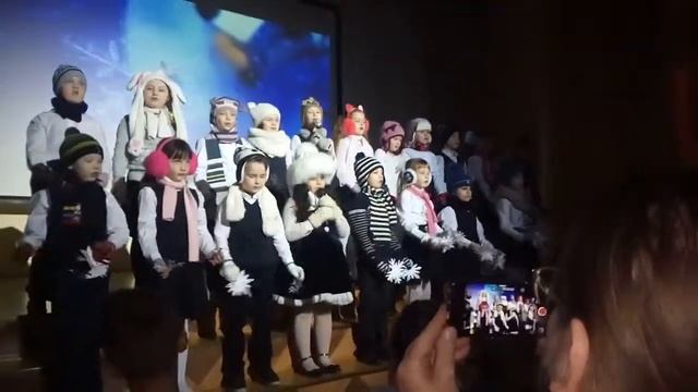 Первое выступление в школе смотреть онлайн