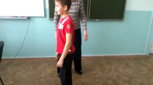 В 8 лет делает сальто назад!!