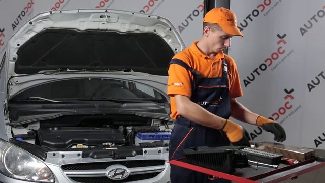 Kā nomainīt HYUNDAI GETZ 1 Motora gaisa filtrs [Pamācība] смотреть онлайн