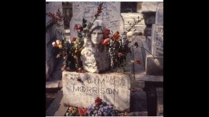 История могилы Джима Моррисона