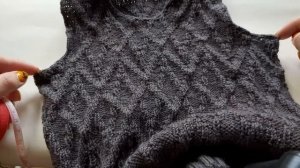 Обзор готовой работы июля. Как я вязала детский жилет с круглой горловиной. Экспресс Мастер класс.