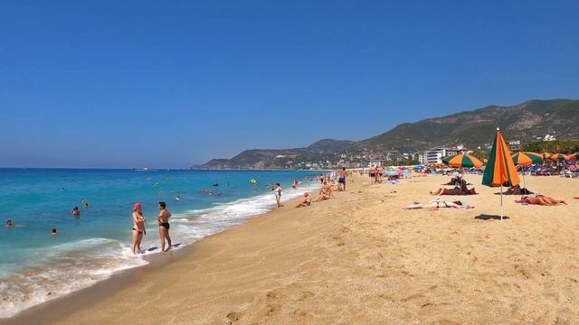 KLEOPATRA BEACH Walking Tour - Kleopatra Plaji - Alanya Turkey (4K)