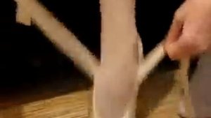 как пришить ленточки на пуанты...