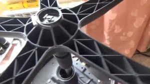 Сломался компьютерный стул.