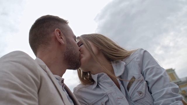 Beautiful Piano Music For You смотреть онлайн