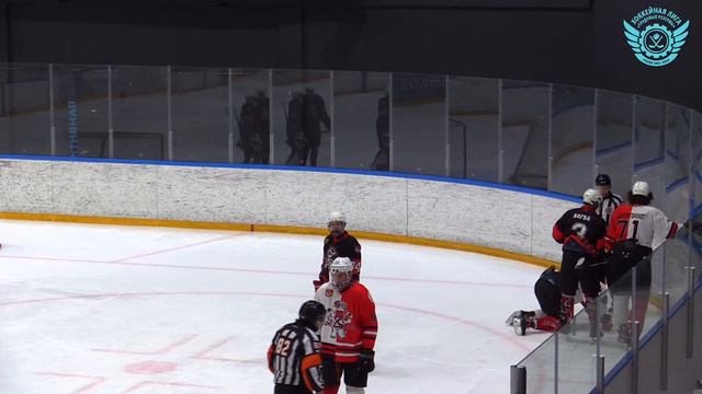 18:00 ХК Новатор – HC VooDoo | Чкалов Арена смотреть онлайн