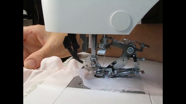 устройство для закладывания складок