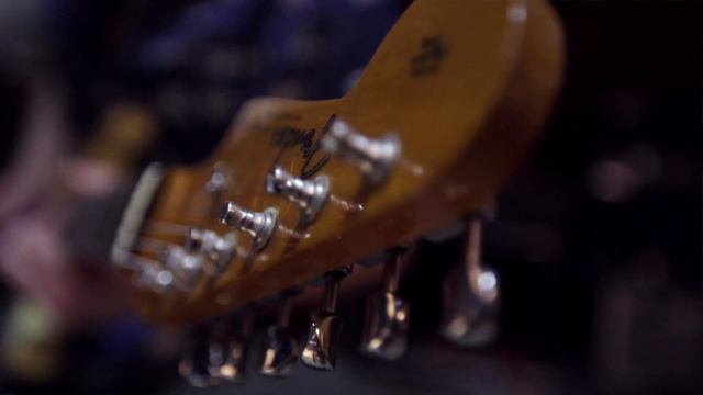 1960 Fender Stratocaster Left-Handed Olympic White Solid Body Electric Guitar смотреть онлайн