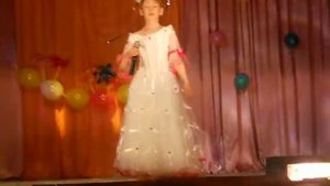 По ниточке.