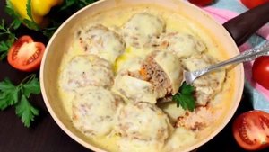 Тефтели в сметанном соусе. Классический рецепт!