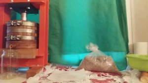 Масло грецкого ореха. Холодный отжим. так отжимается настоящее масло