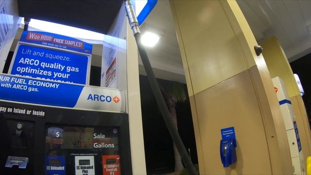 БЕНЗИН 40 ЦЕНТОВ ЗА ГАЛЛОН! ЧТО ТЕБЯ ЖДЁТ ПРИ ПОЕЗДКЕ НА ГОЛЬФ. ШОППИНГ В США. смотреть онлайн