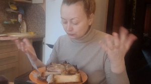 мукбанг/рулька/на кухне у Ксюши