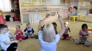 Играем на деревянных ложках (шумовой оркестр)