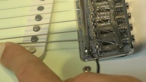 How To Set Up a Vintage Strat Six Bolts Screws Tremolo for Best Floating Performance