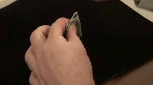 Как соединить две скрепки при помощи бумаги