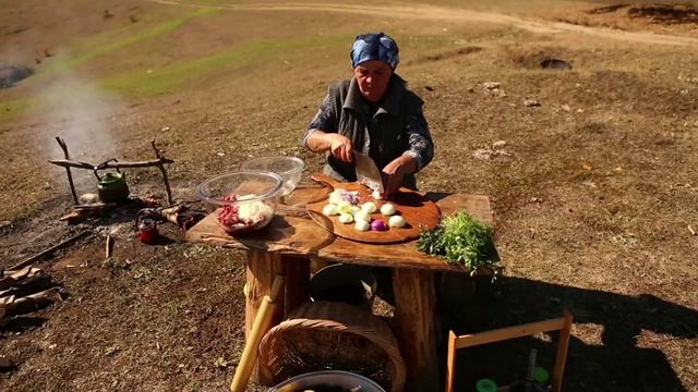 Листовая начинка и компот из боярышника Азербайджанская Кухня Деревенская Кухня Рецепты