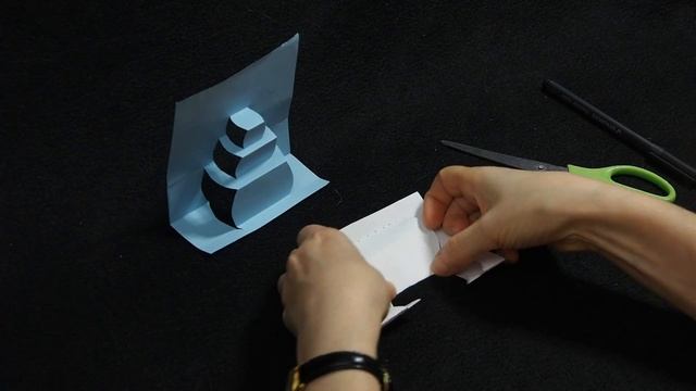 Вырезаем объёмного снеговика | Поделки из бумаги для детей. Новый год и открытки своими руками