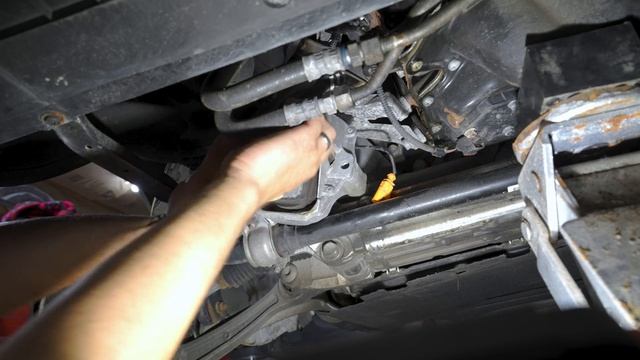 Audi Q5 2.0 Starter Removal and Replacement (2009 - 2017) смотреть онлайн