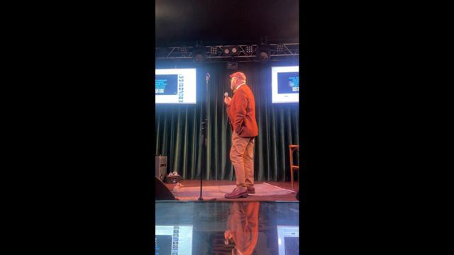 #Караоке #краснодар #ФрэнкСинатра #Стинг и #Сигарныйклуб Выступление для друзей на мероприятии. смотреть онлайн