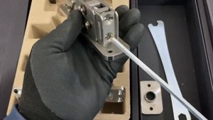 Распаковка комплекта поворотной PIVOT петли FritsJurgens SYSTEM 3 для больших вращающихся дверей