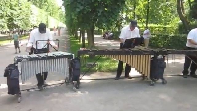 Игра на Металлофоне в Петергофе смотреть онлайн