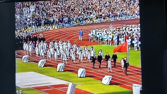 1972 год. Открытие Олимпийских игр в Мюнхене. Флаг СССР на церемонии в руках А.Медведя. смотреть онлайн