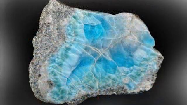 Драгоценные камни и минералы Ларимар / Gems and minerals Larimar смотреть онлайн