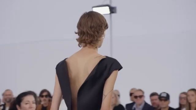 Givenchy Мода в Париже весна лето 2024 - Современные тенденции стиля