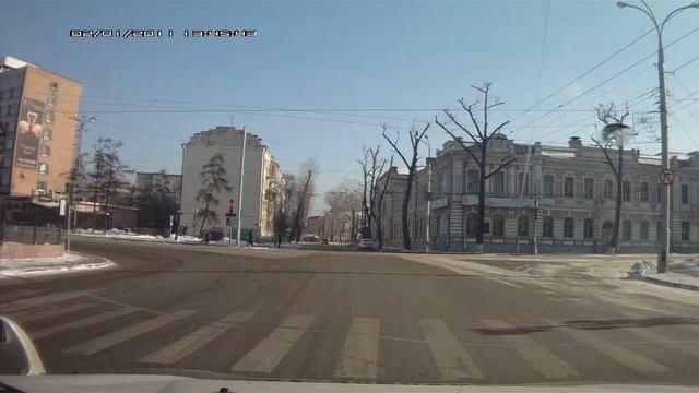 В Иркутске троллейбусы ездят и на красный... смотреть онлайн