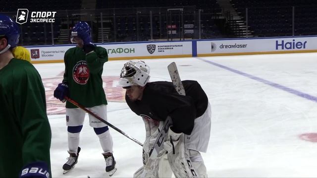 "Салават Юлаев" на краю пропасти. День с Алексеем Шевченко смотреть онлайн