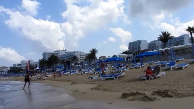 Пляж Pernera Beach в Протарас (Кипр) Protaras (Cyprus)