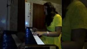 Девушка поёт христианские песни ч.3