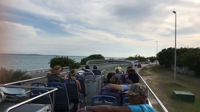 Двухэтажный автобус смотреть онлайн