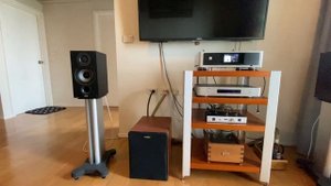 ELAC debut 2.0 B5.2 singing Nat King Cole