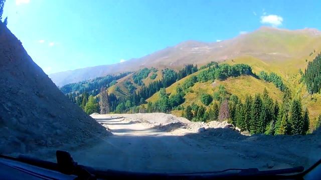 Дорога от посёлка Архыз, до посёлка Пхия. смотреть онлайн