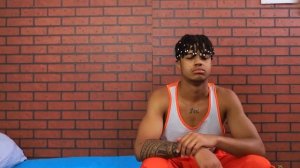 Мачо против ботана в тюрьме