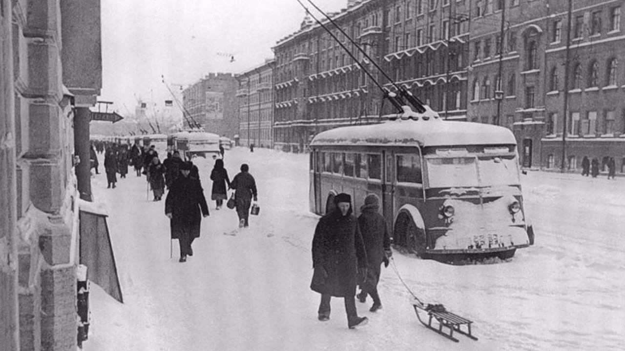 Вадим Шефнер ЗЕРКАЛО смотреть онлайн