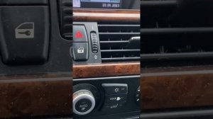 БМВ е60, 2006 год, как работает кнопка reset, на рестовом климате! Глючит датчик уровня топлива!