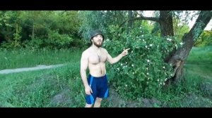 Бьем дерево! отрабатываем удары руками  на дереве!Очень эффективно!