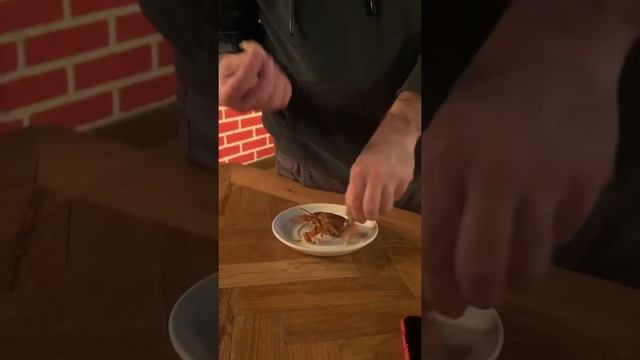 Как правильно есть раков? смотреть онлайн