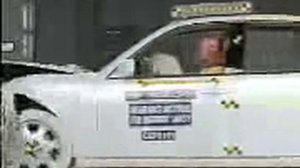 Vehicule  Crash Test 2001 - 2006 Lexus LS 430 _ Toyota Celsior Frontal Impact) IIHS 40 MPH-Extreme