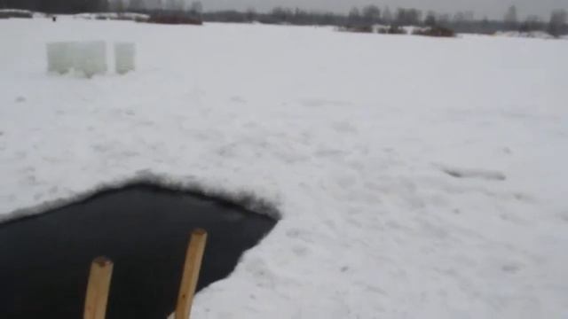 Torfyanka beach. Winter. Korolev Russia. Торфянка 11.01.15. смотреть онлайн