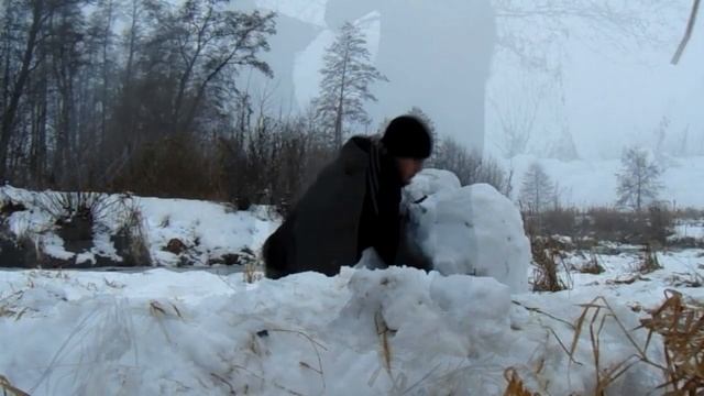 Как построить укрытие из снега? смотреть онлайн