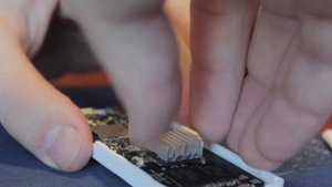 Доработка Системы Охлаждения ТВ Приставки - Установка Радиатора от Raspberry Pi