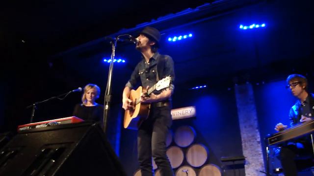 Cory Chisel "Tennessee," Live - NYC 12/1/10 смотреть онлайн