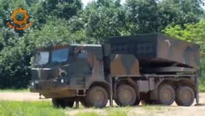 K239 Chunmoo Южнокорейская РСЗО КОТОРАЯ ПОДОВИНУЛА HIMARS