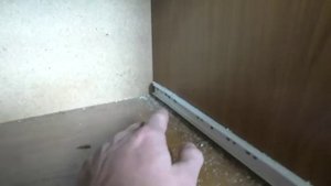 Шкаф не закрывается что делать The cabinet does not close what to do
